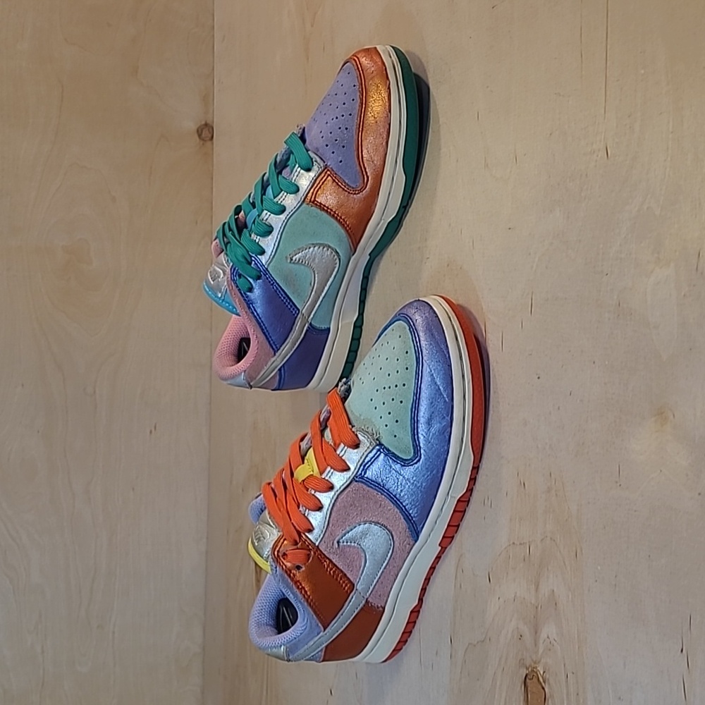 Nike Dunk Low Sunset Pulse Sneakers - Picture 2 of 10